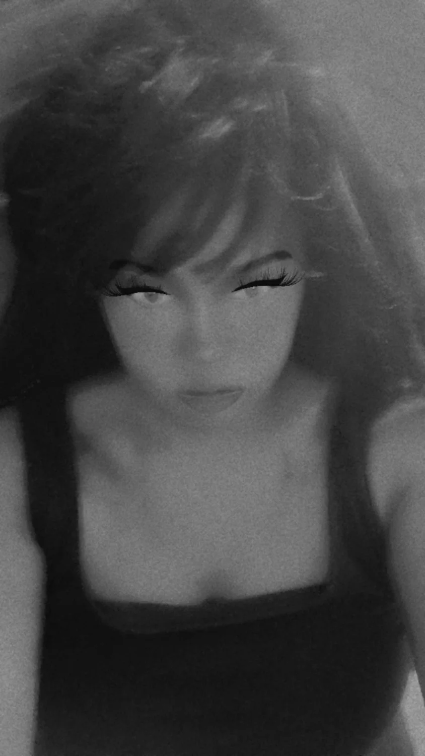 Snapchat-1183951366~2 image 2