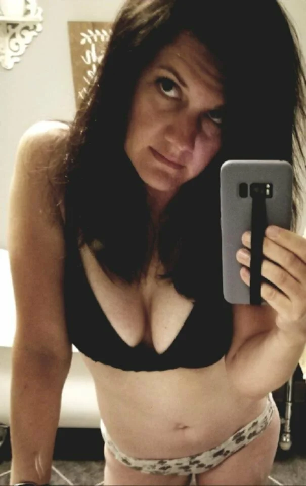 Exposing Webslut Bobbi image 4