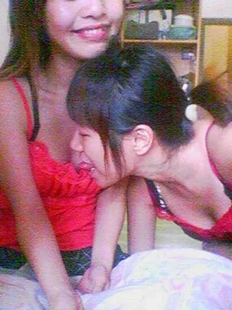 Chinese amateur girl 18 image 2