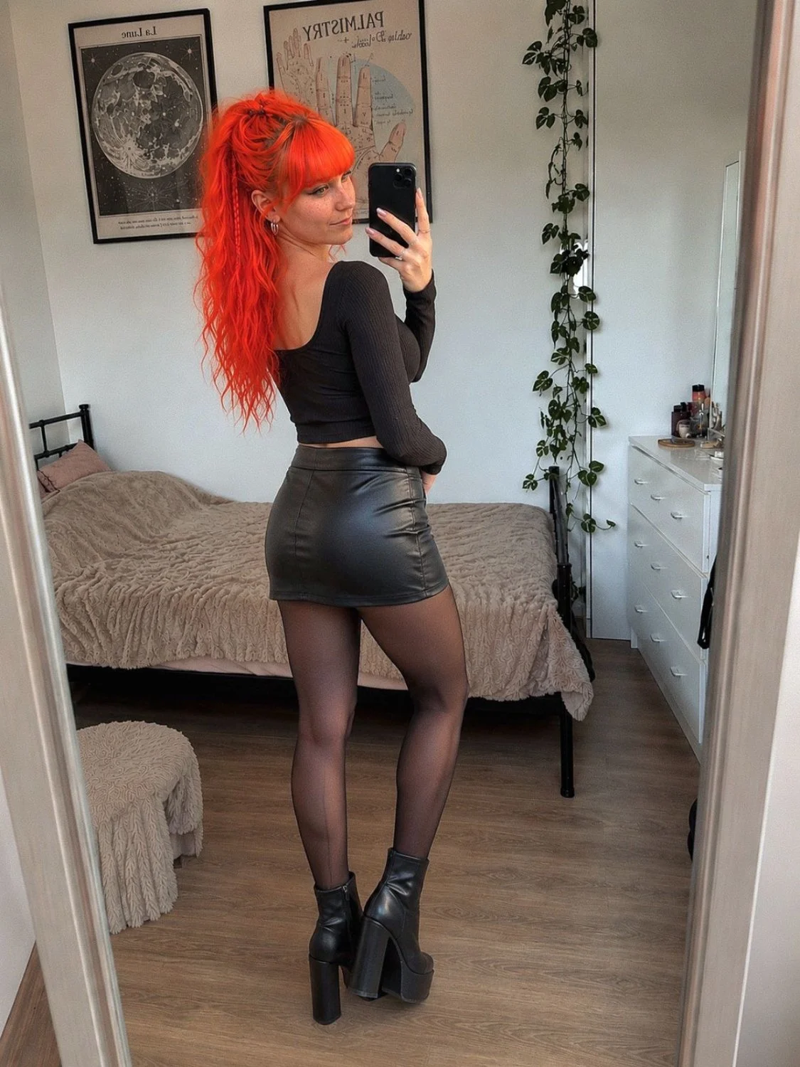 Kik slut wants everyone to send her dick pics and humiliate her image 3