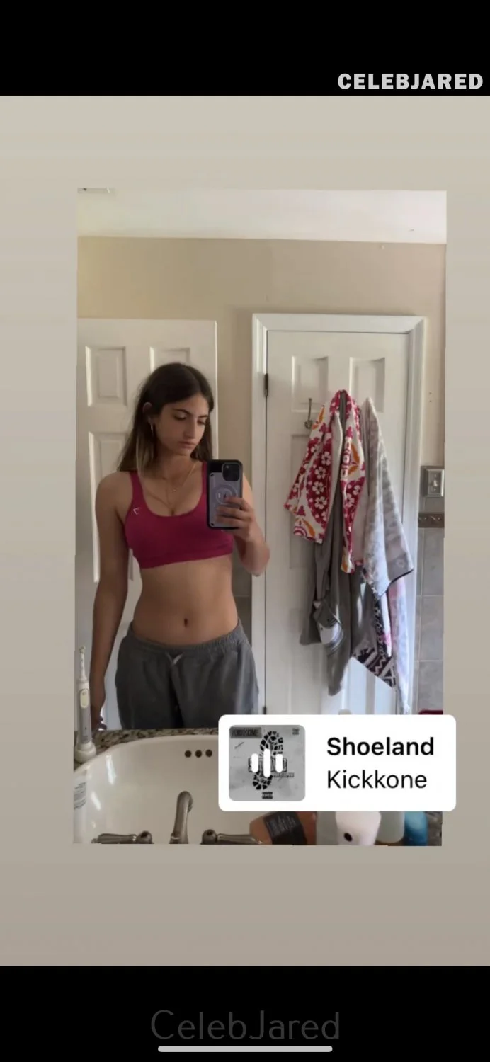 Sorority slut S0ph1a V image 37