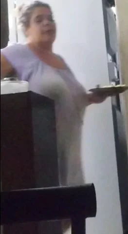 Sogrinha peituda exibida image 10