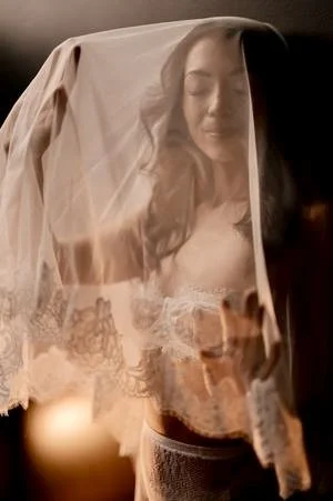 Something is different in the UTAH water boudoir image 31