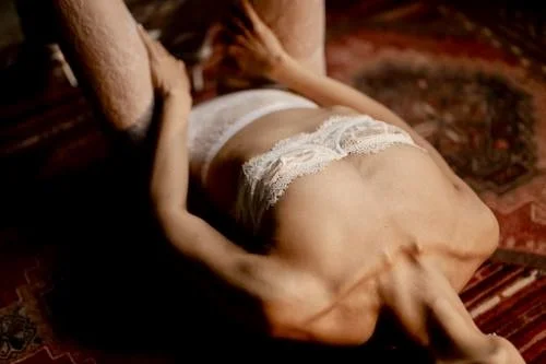 Something is different in the UTAH water boudoir image 37