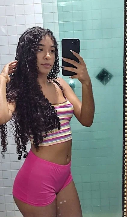 cacheada novinha uma delicia foi vazado main image