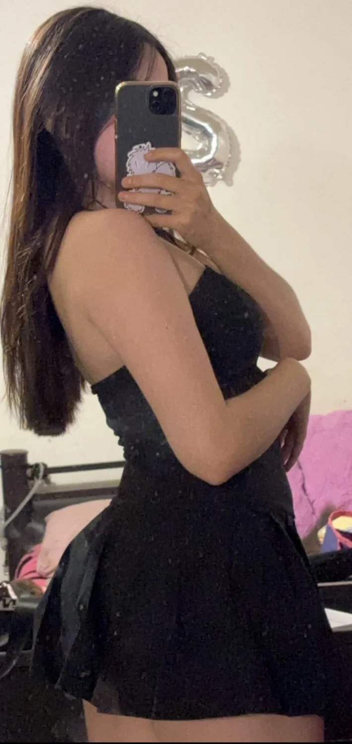 Anna Valen, una perra con cuerpo sabroso que lo exhibe en sus redes, que rica perra image 17