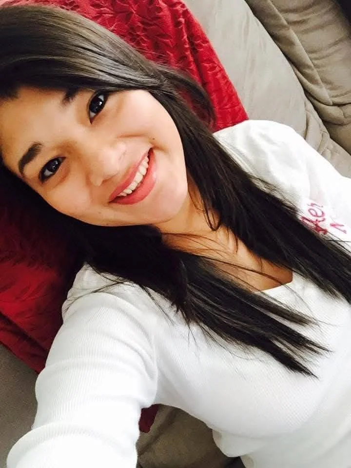 Carmen Pérez putita infiel de 23 años image 2