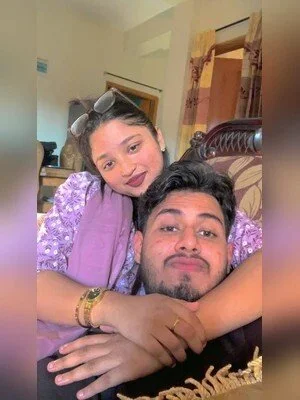 New Collection Desi Couples Leak Photos & Videos. image 11