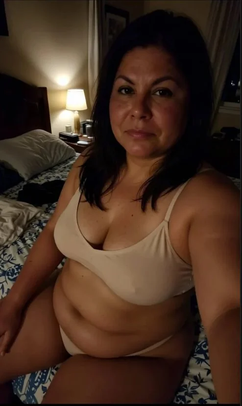 thick wife main image
