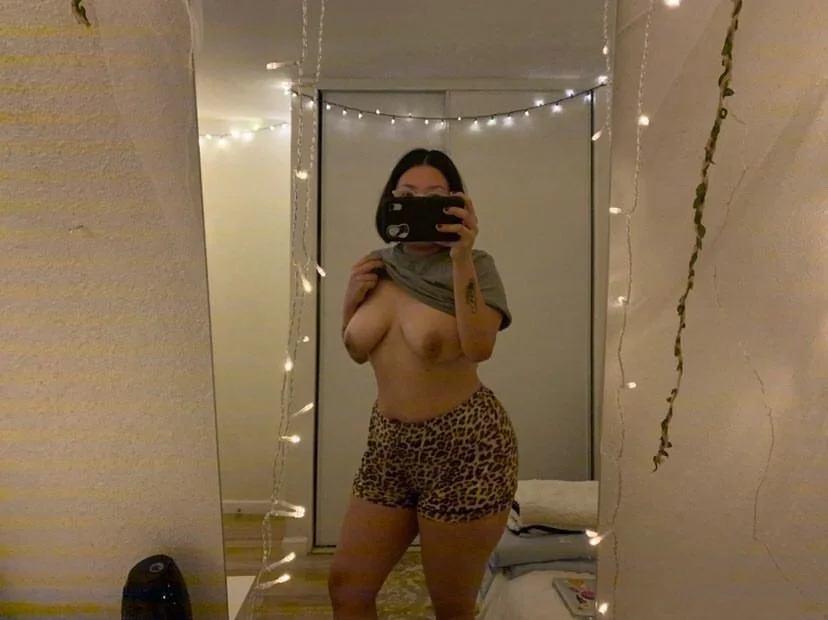 Chubby Latina says she misses me image 4