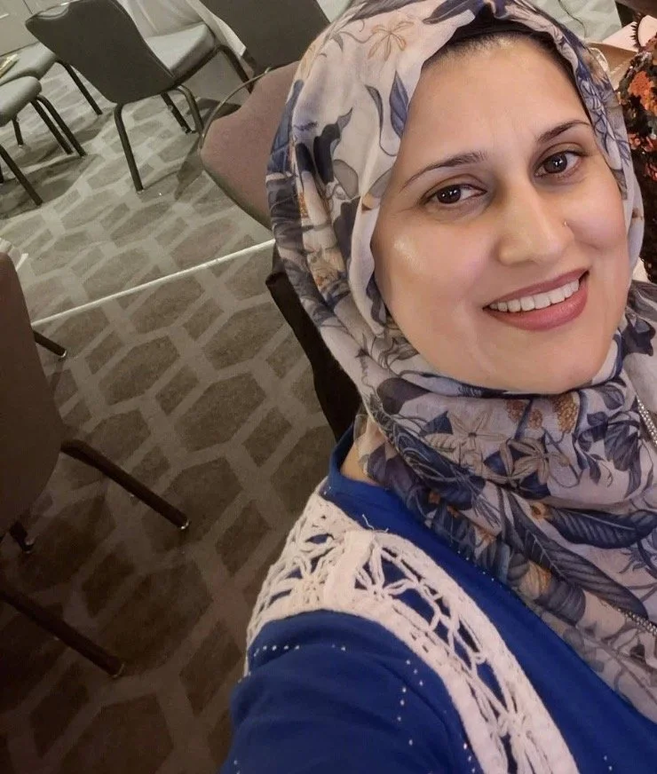 Pakistani milf image 16