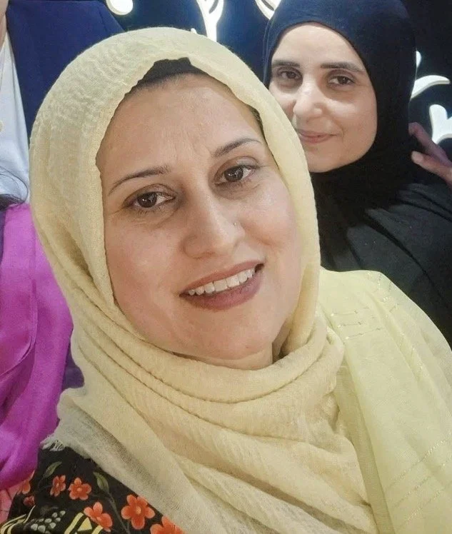 Pakistani milf image 21