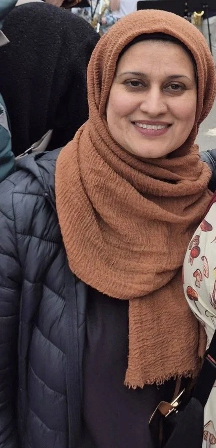 Pakistani milf image 4