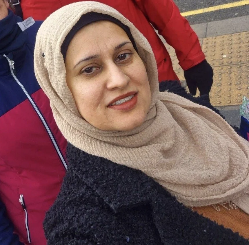 Pakistani milf image 8
