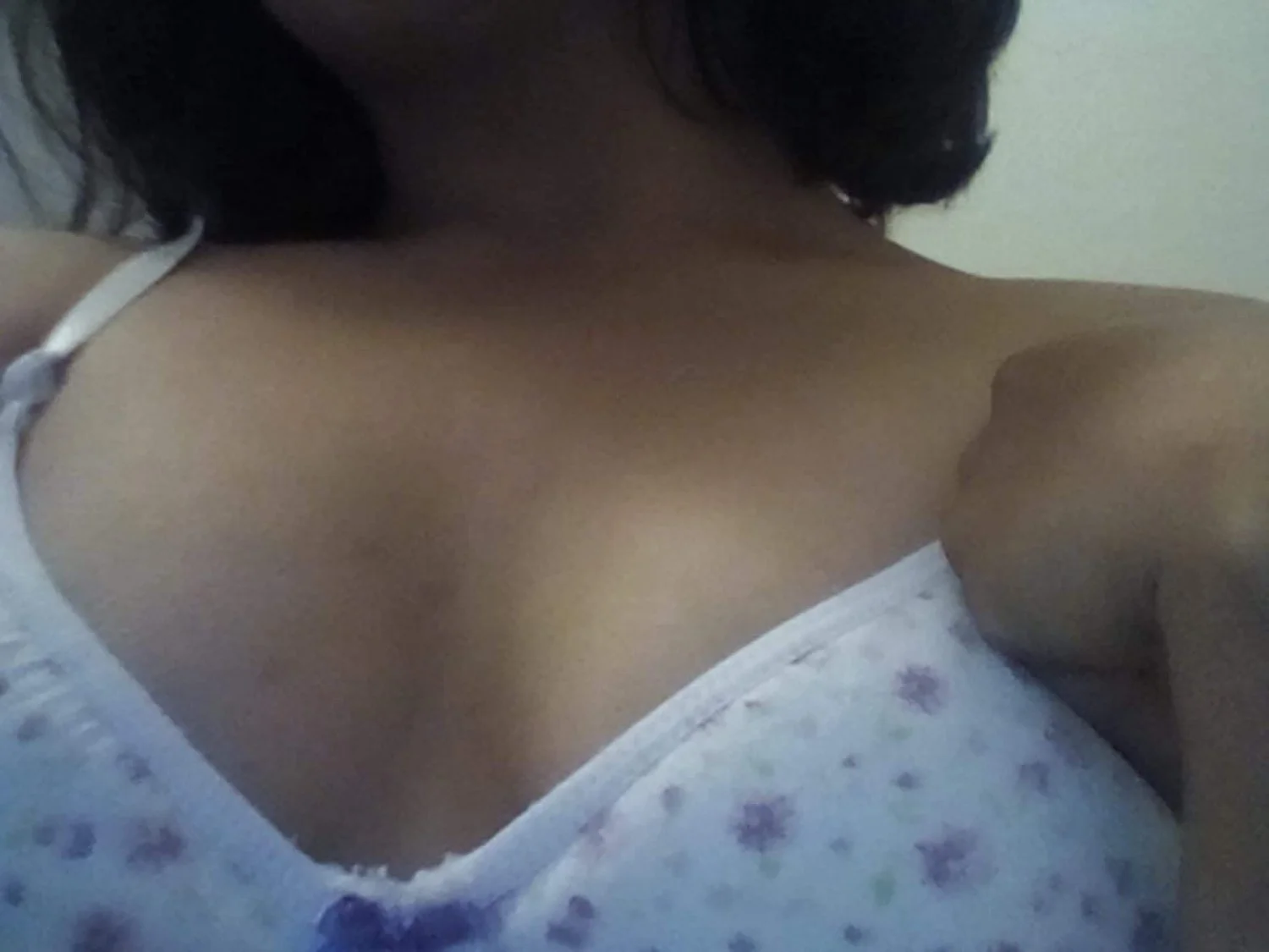 Toda una puta con esa carita más de perrita con ricas tetas image 23