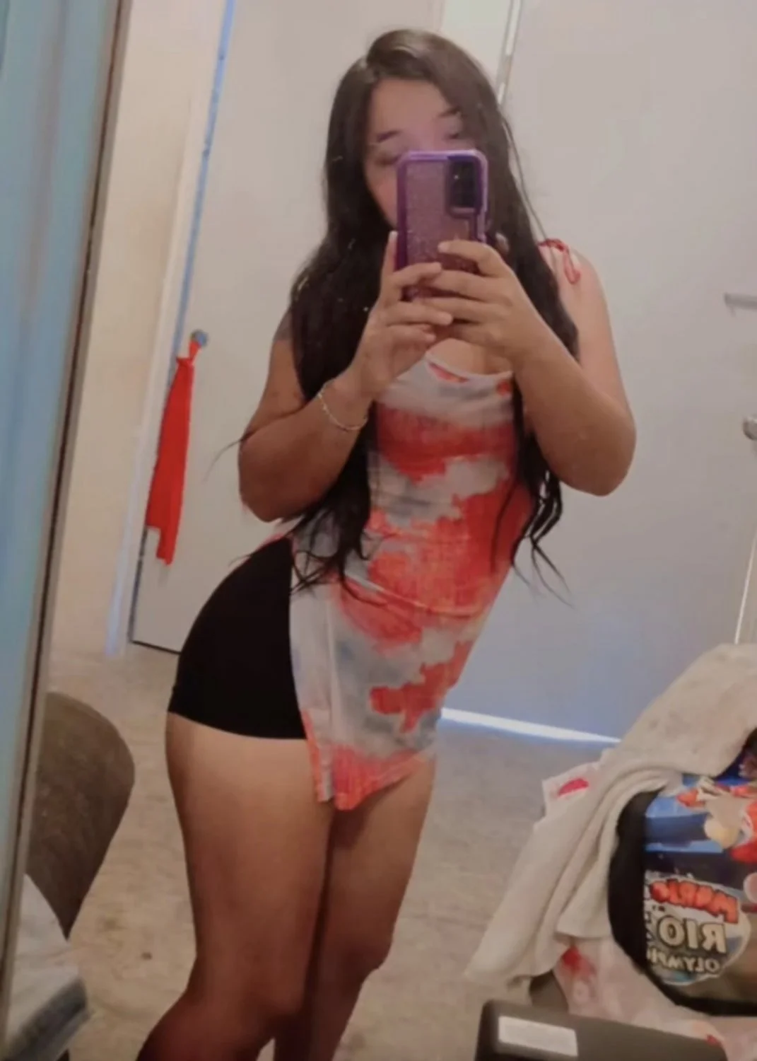 Monse R image 7
