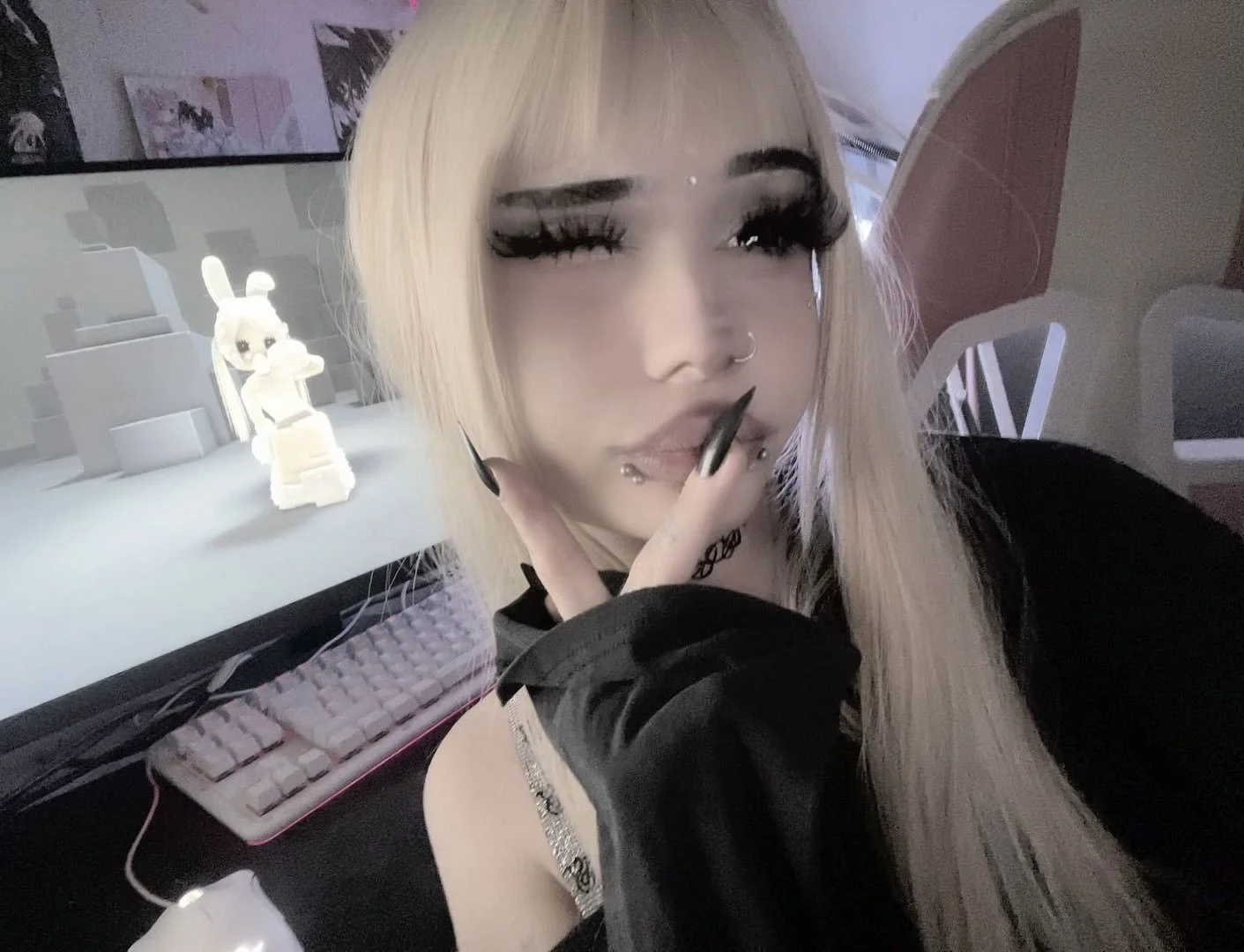 Alt girl image 10
