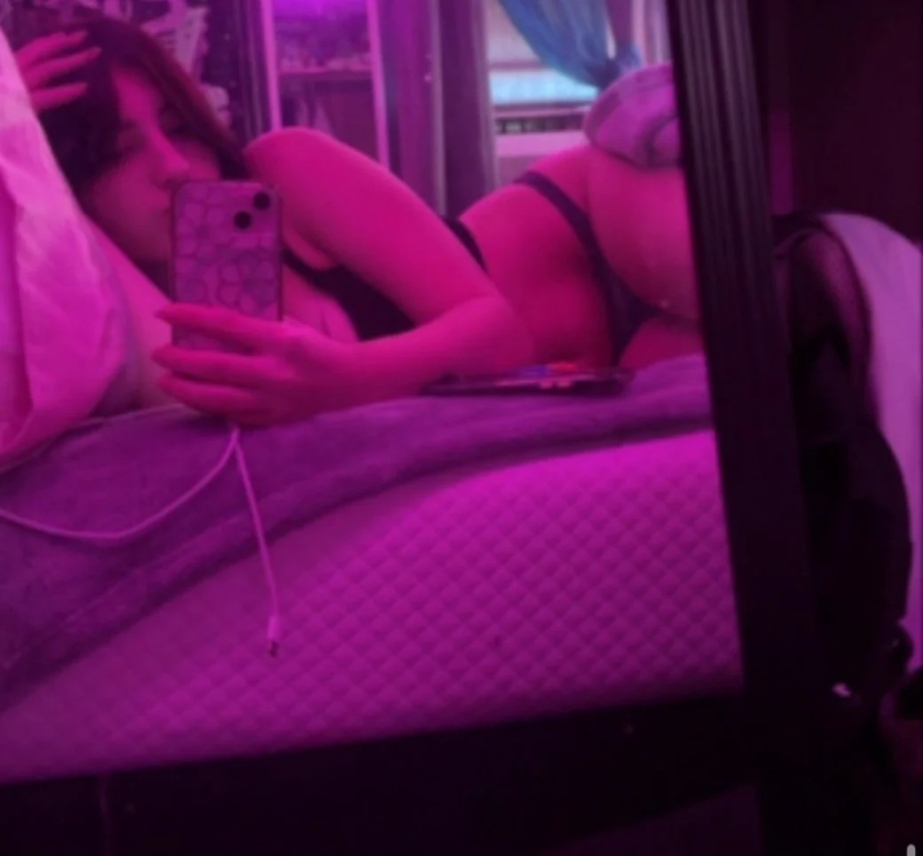 Cute slutty teen Hannah 18+ (2) main image