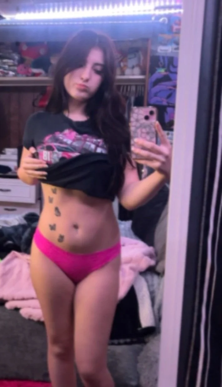 Cute slutty teen Hannah 18+ (2) image 3