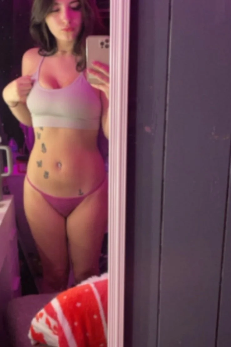 Cute slutty teen Hannah 18+ (2) image 7