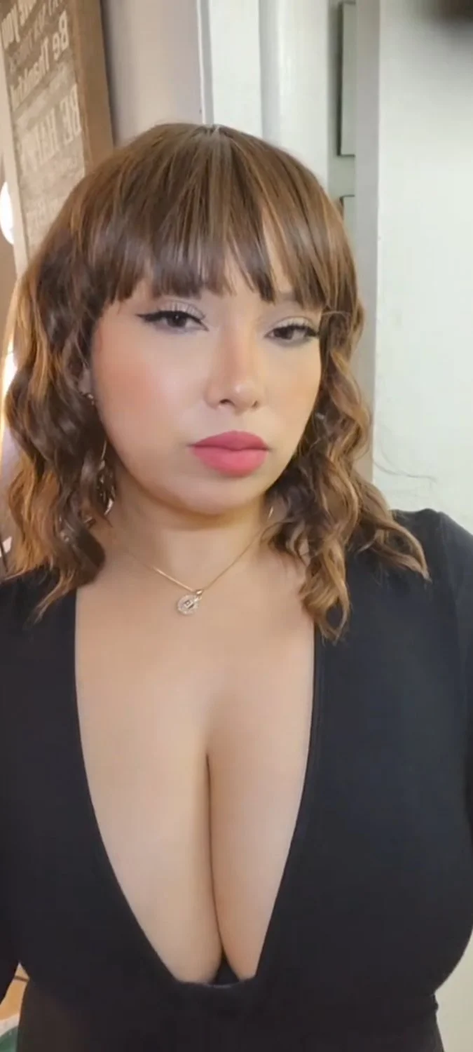 Milf Big boobs image 3