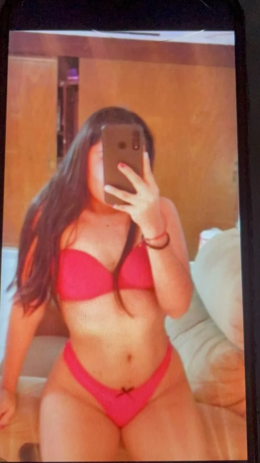 Seguimos Quemando A Las Putitas image 2