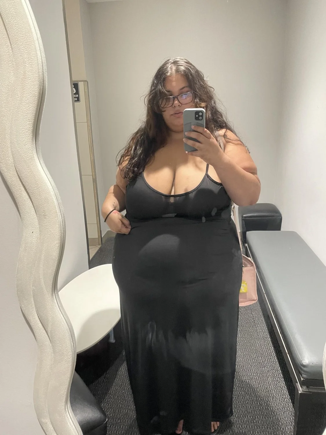 Massive Goddess image 2