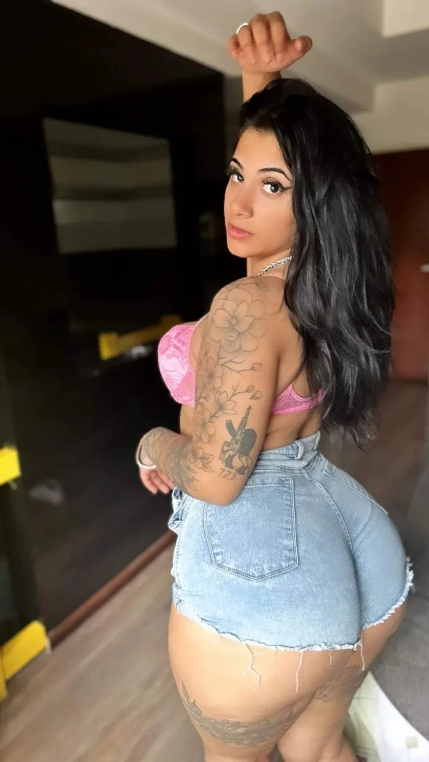 Estefany image 26