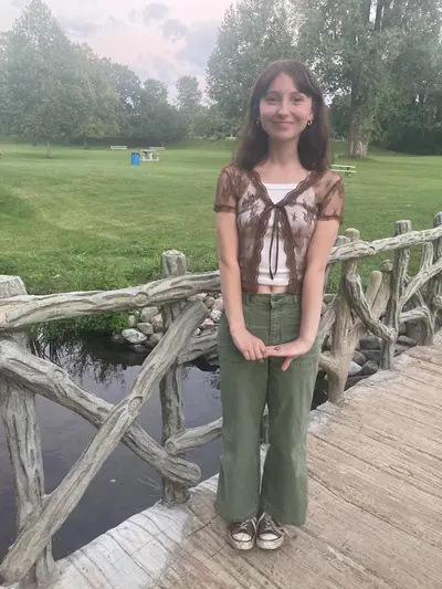 Guy leaked his innocent GF cover image