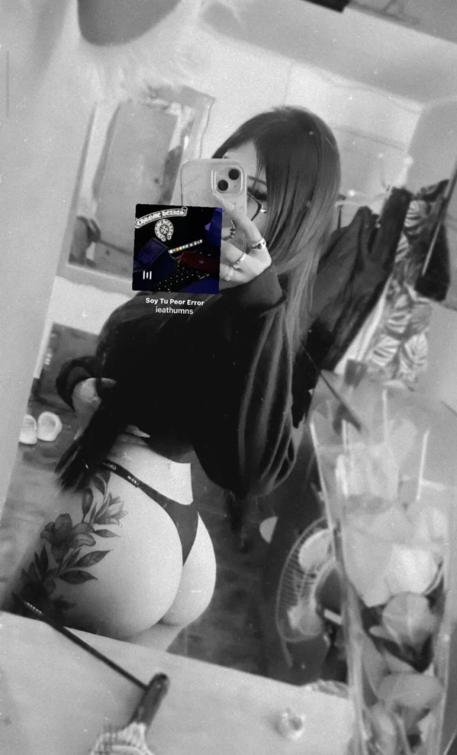 🍑📱 Booty Selfie image 10