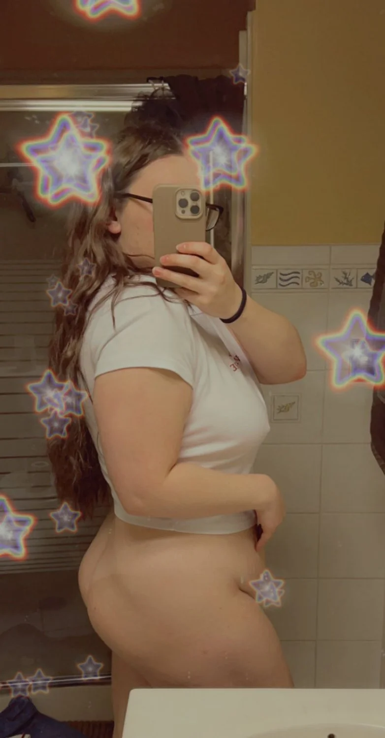 Pawg ass out main image