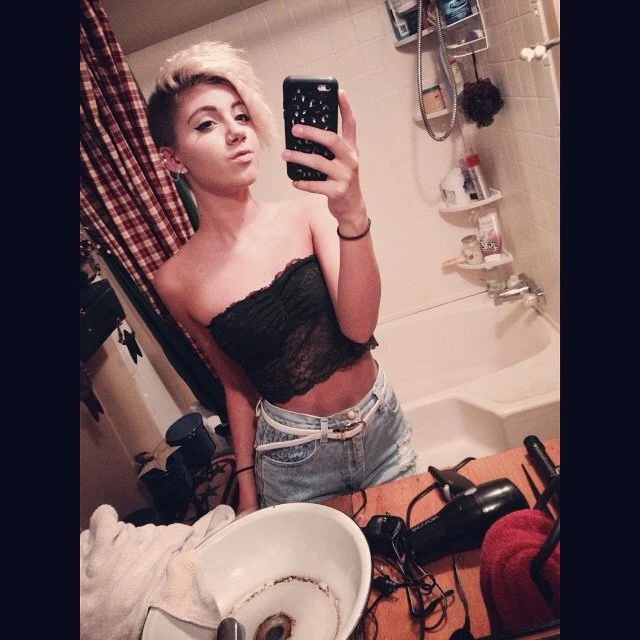 anorexic fuckmeat Allicia image 21