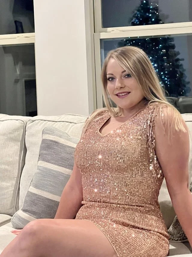 Curvy PAWG MILF Shows Her Holes image 37