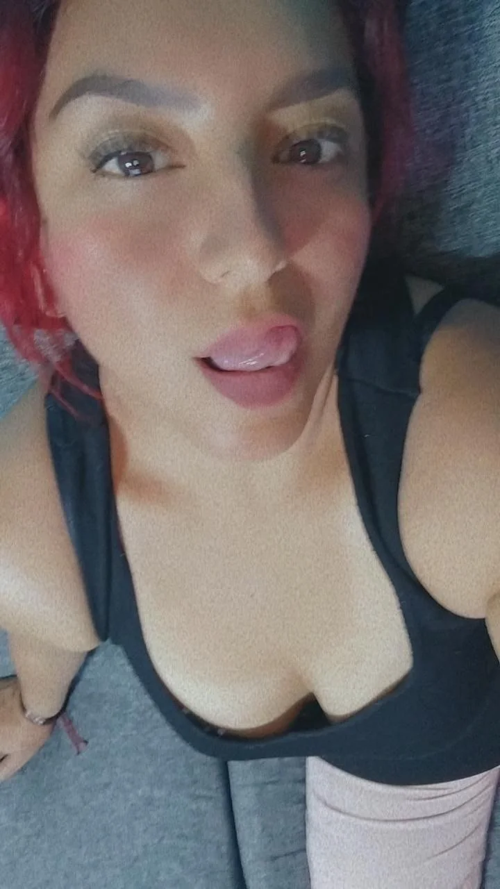 Erika Cruz Enfermera de México Mi ex suegra y mamá image 6