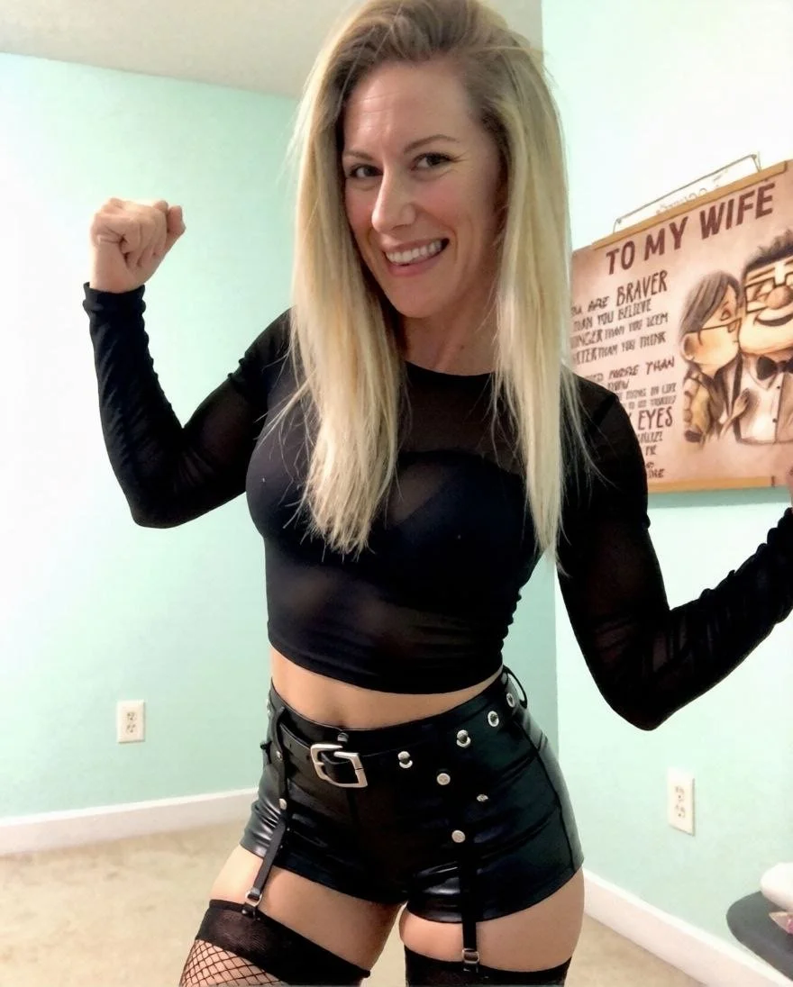 Slut wife Misty leaked image 6