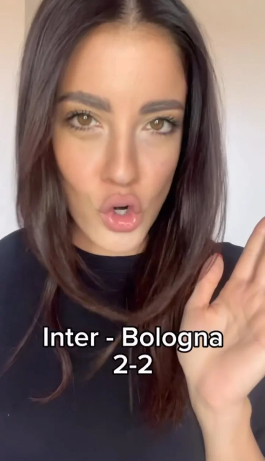 Martina Monti hot italian journalist/influencer image 45