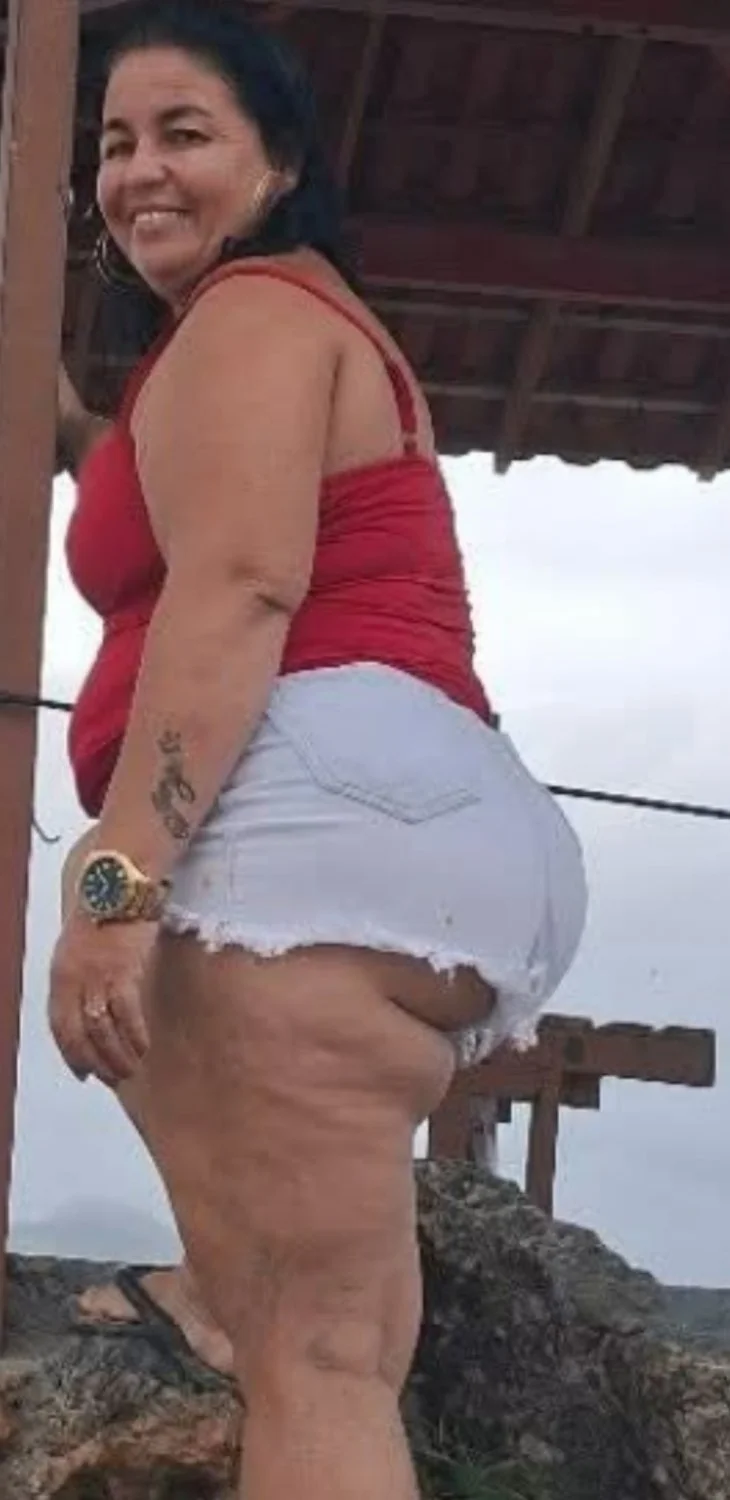 Gordinha coroa rabuda e gostosa RJ main image