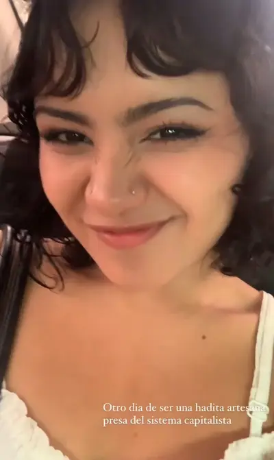 Insta - Eteraluna - pendeja que se cree bruja filtrada con (IA) cover image