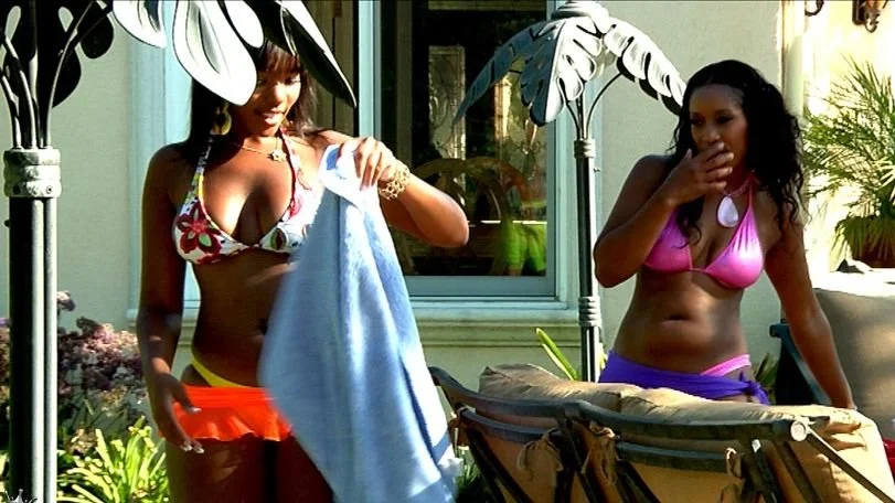 Cali Sunshyne: Big Booty and Saggy tits image 10