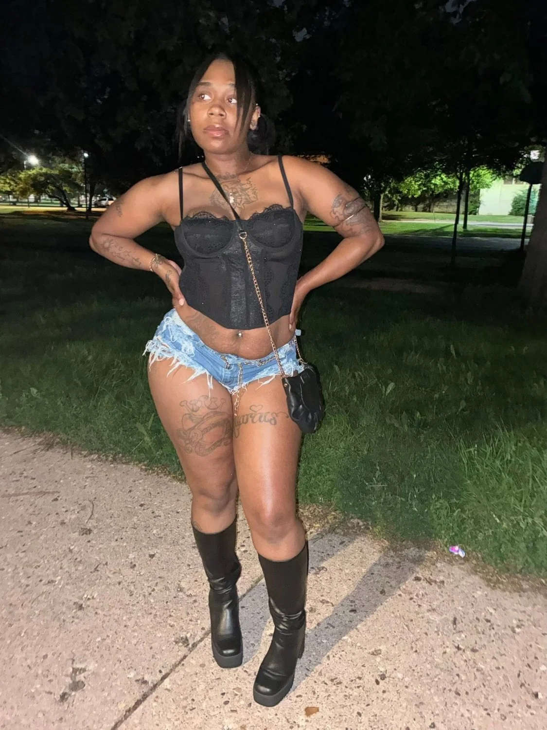 Gooned_world worthy 🍑🔥🍆💦 image 4