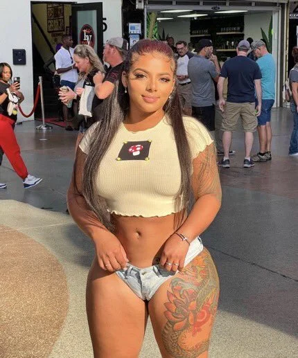 KKVS Mikayla Saravia SEXY image 36