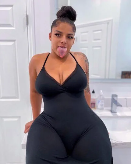 KKVS Mikayla Saravia SEXY image 48