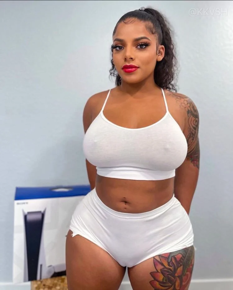 KKVS Mikayla Saravia SEXY image 50