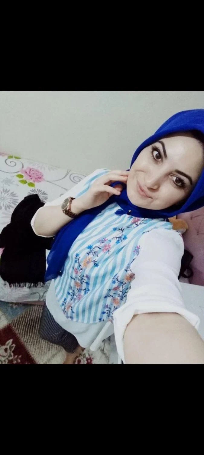 Hijab Nagehan image 5