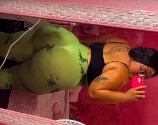 seguidor pediu pra postar gordinha puta casada de fortaleza que gosta de exibir o rabo image 2