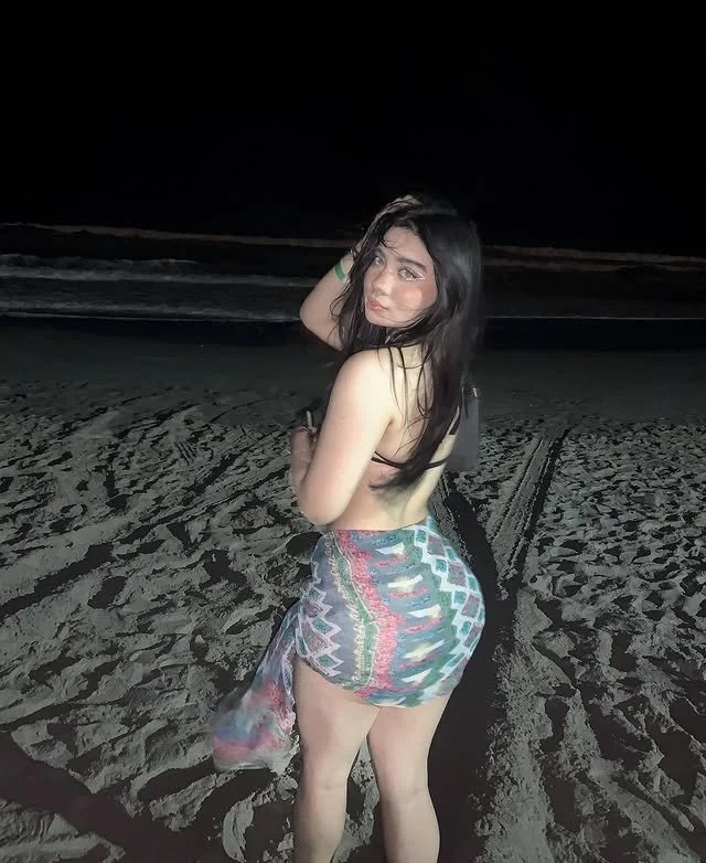 perfect body of a white girl image 25