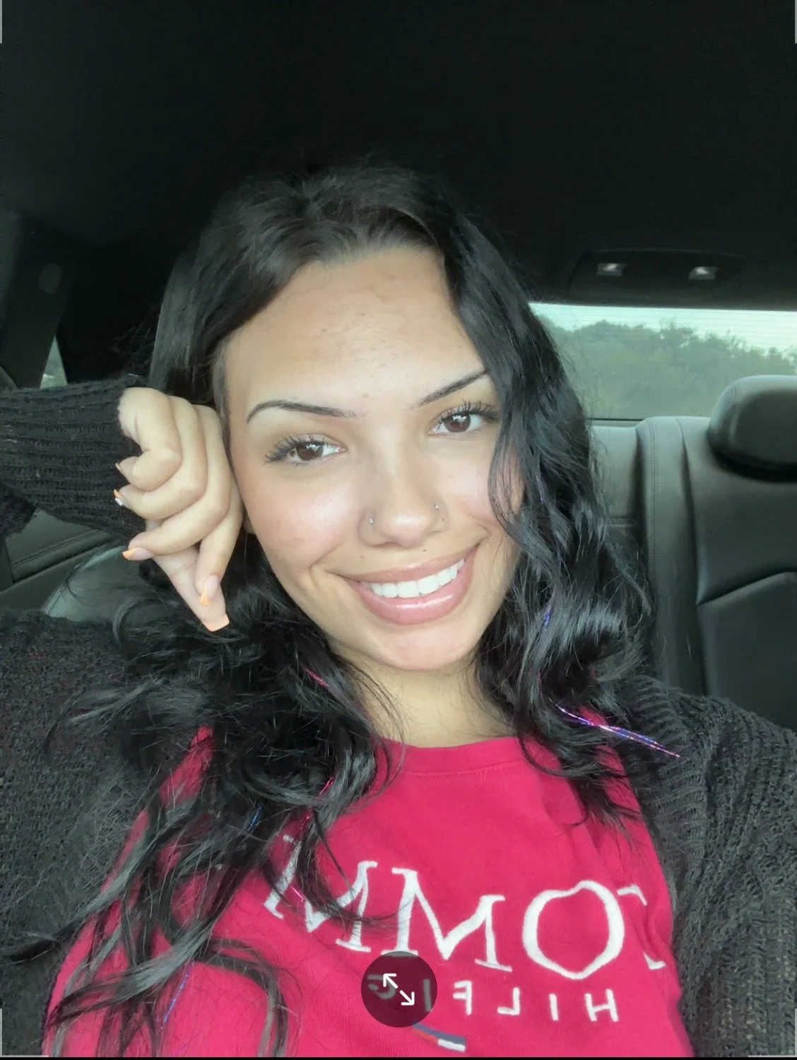 Petite Latina exposed image 2
