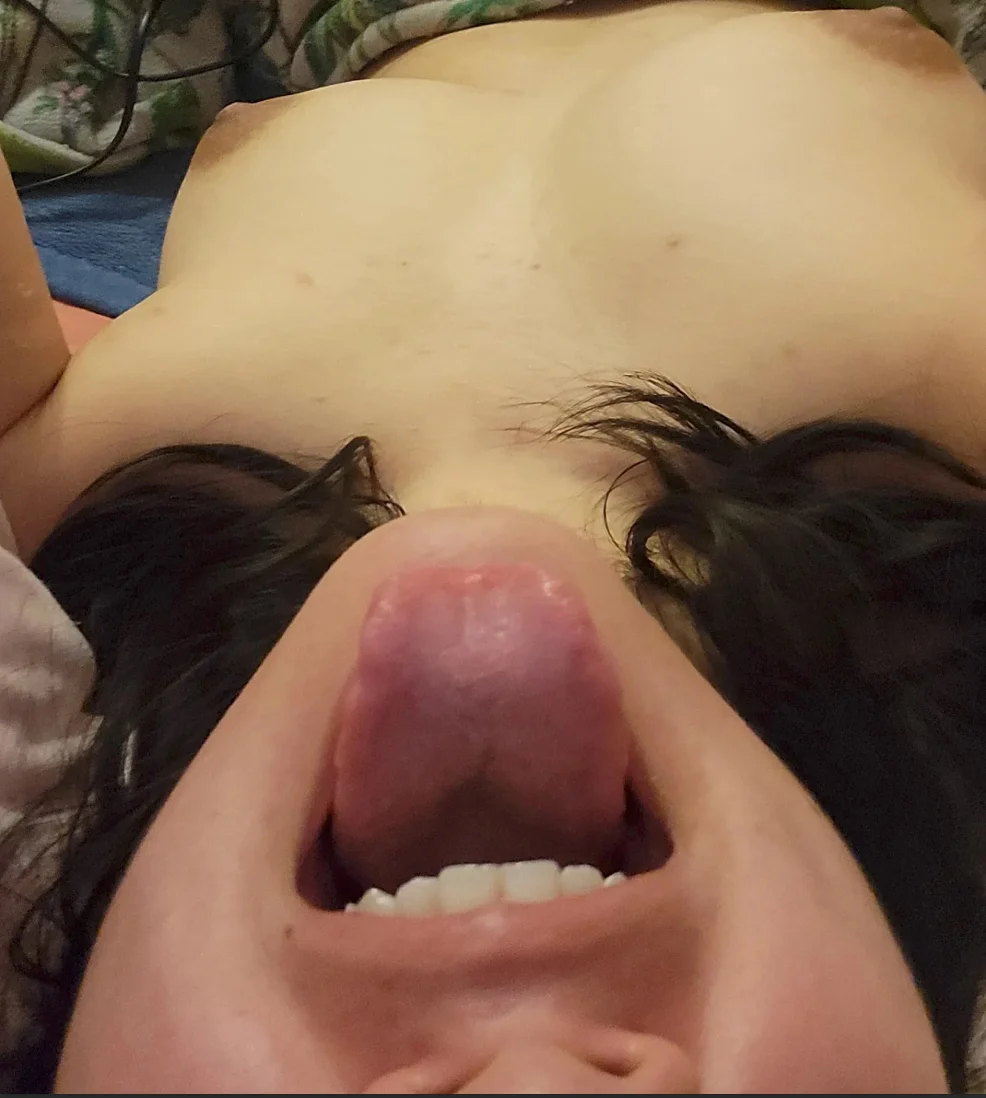 20 yr old Jess image 8