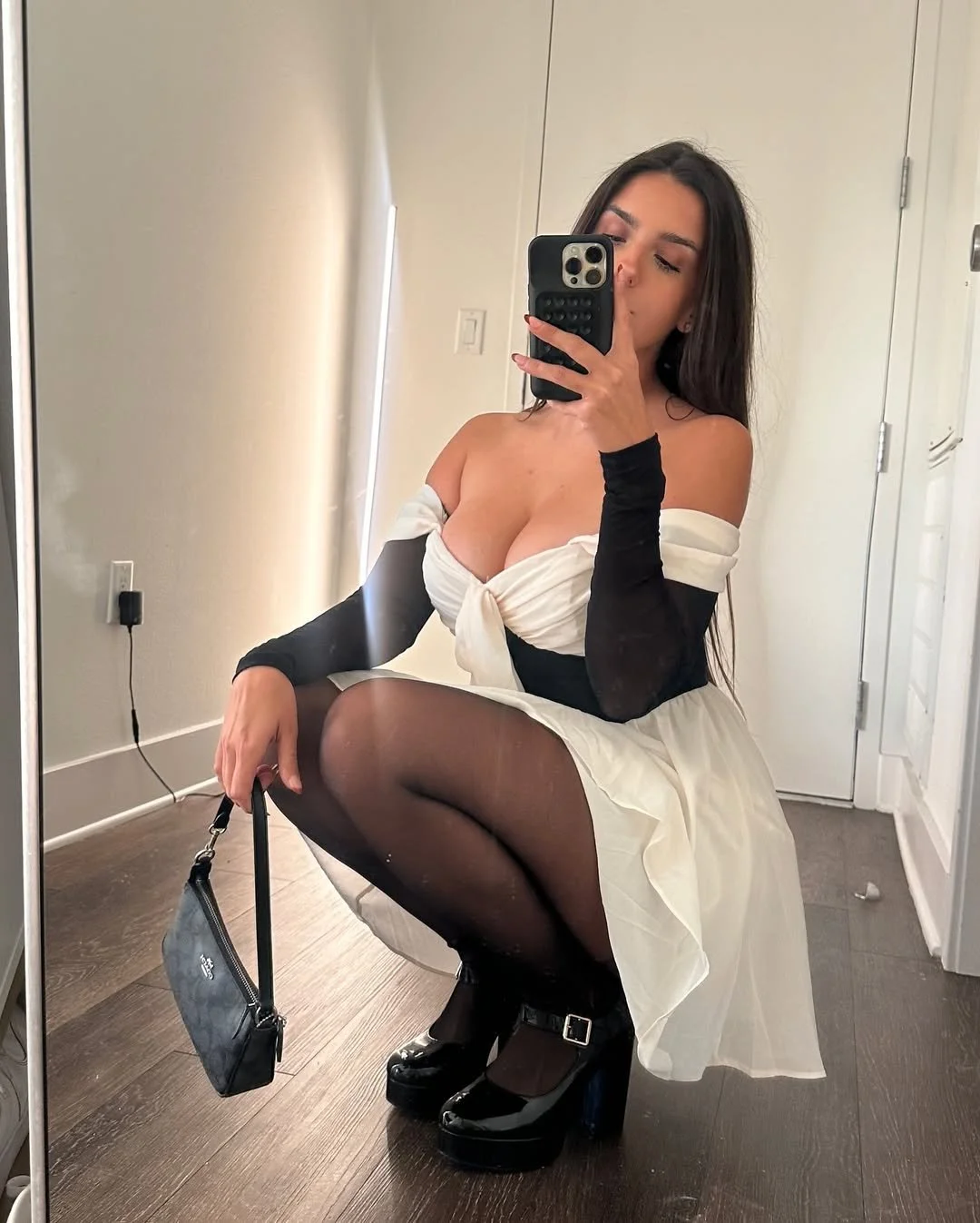 Atriz de Hollywood é o caralho tem que virar atriz da brazzers e bang bros image 11