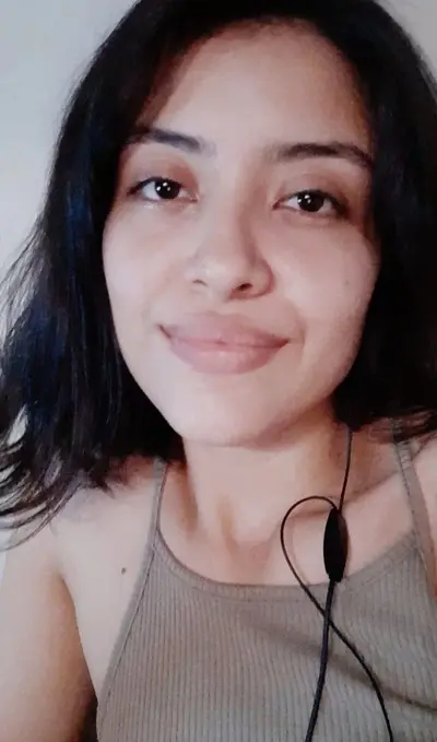 Terrible culo abierto de esta hondureña cover image